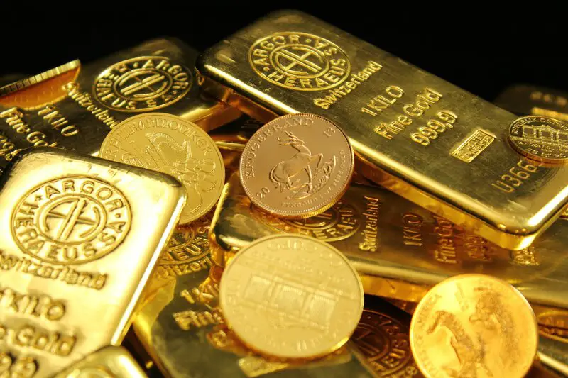 Gold bars and coins for trading